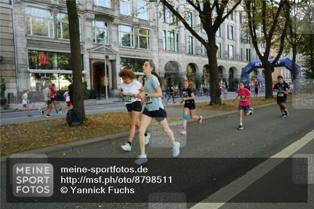 07.09.2025 - BARMER Alsterlauf Yannick Fuchs http://msf.ph/oto/8798511 07.09.2025 11:46:28 Laufen 1124 meine-sportfotos.de