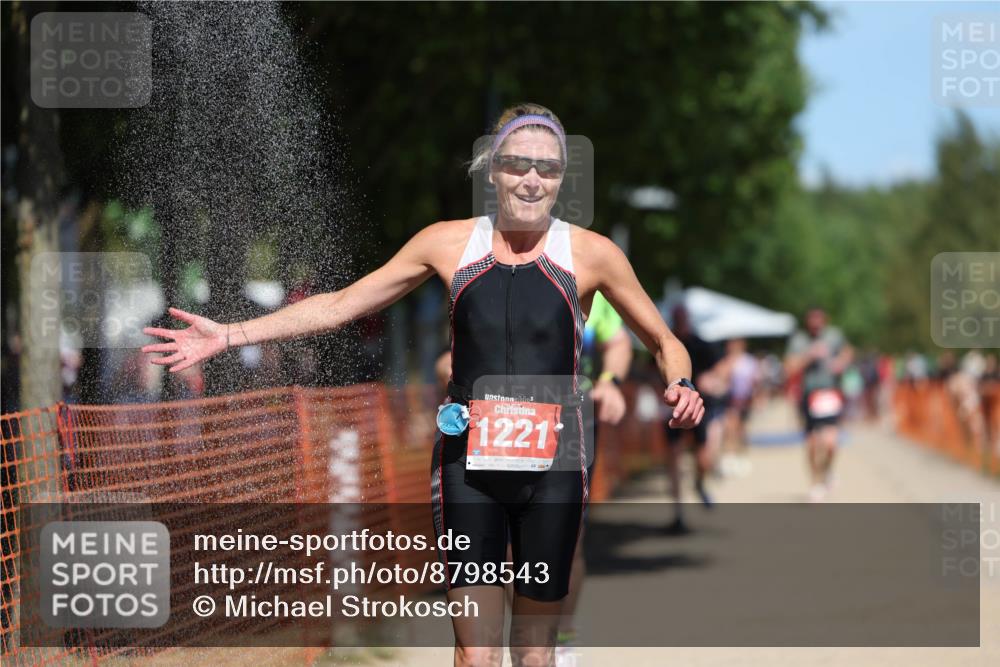 07.09.2025 - 19. Norderstedt Triathlon Michael Strokosch http://msf.ph/oto/8798543 07.09.2025 13:05:50 Laufen 288, 1221, 1237, 1296, 1321 meine-sportfotos.de