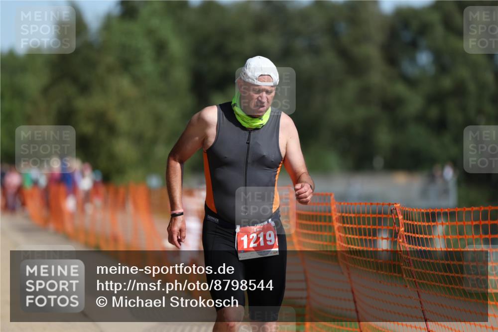 07.09.2025 - 19. Norderstedt Triathlon Michael Strokosch http://msf.ph/oto/8798544 07.09.2025 11:58:02 Laufen 276, 1219 meine-sportfotos.de