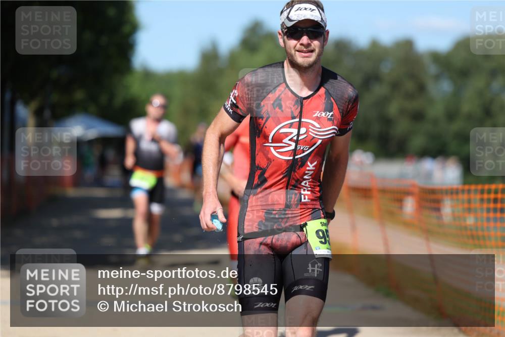 07.09.2025 - 19. Norderstedt Triathlon Michael Strokosch http://msf.ph/oto/8798545 07.09.2025 14:46:06 Laufen 392, 959, 976, 991, 1034 meine-sportfotos.de