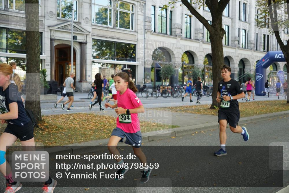 07.09.2025 - BARMER Alsterlauf Yannick Fuchs http://msf.ph/oto/8798559 07.09.2025 11:46:30 Laufen 1204, 031 meine-sportfotos.de