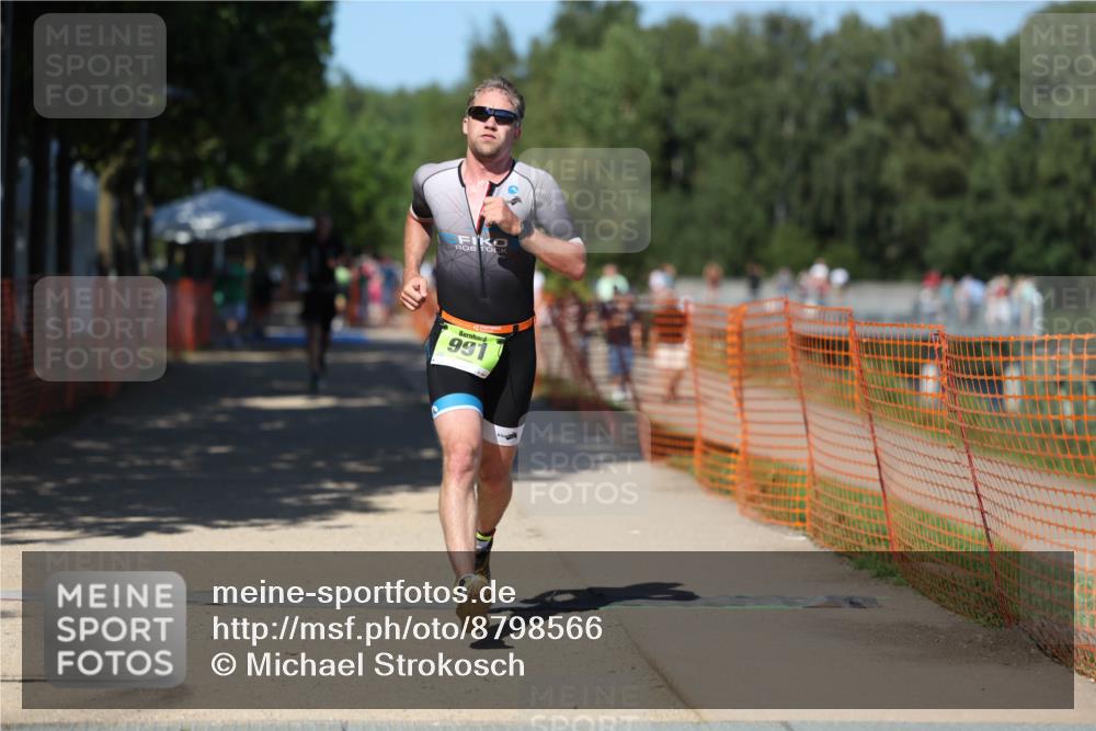 07.09.2025 - 19. Norderstedt Triathlon Michael Strokosch http://msf.ph/oto/8798566 07.09.2025 14:46:07 Laufen 392, 959, 976, 989, 991, 1034 meine-sportfotos.de