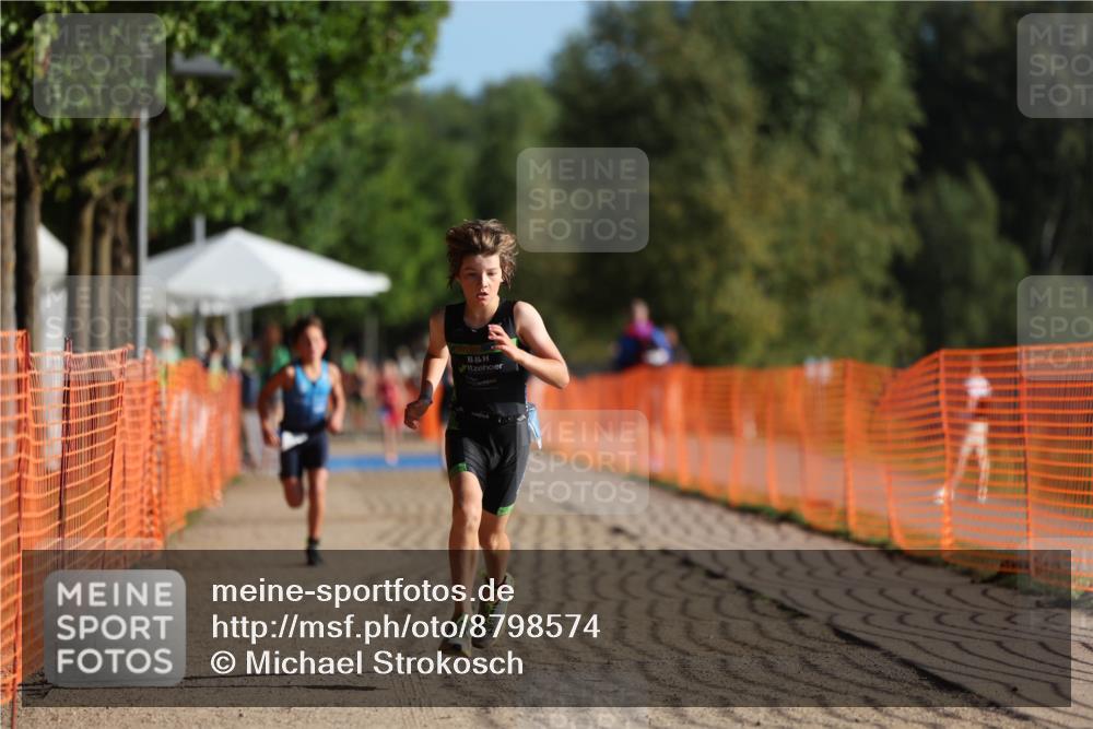 07.09.2025 - 19. Norderstedt Triathlon Michael Strokosch http://msf.ph/oto/8798574 07.09.2025 09:11:33 Laufen 1, 53 meine-sportfotos.de