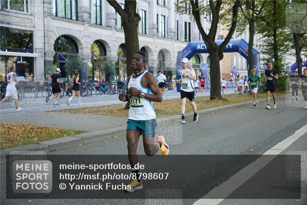 07.09.2025 - BARMER Alsterlauf Yannick Fuchs http://msf.ph/oto/8798607 07.09.2025 11:46:36 Laufen 1171, 1158, 1127, 1472, 1126, 1202 meine-sportfotos.de
