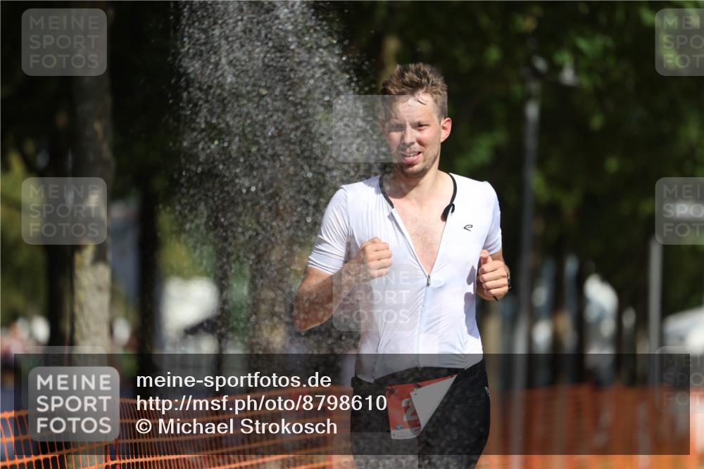 07.09.2025 - 19. Norderstedt Triathlon Michael Strokosch http://msf.ph/oto/8798610 07.09.2025 11:58:05 Laufen 276, 1219 meine-sportfotos.de