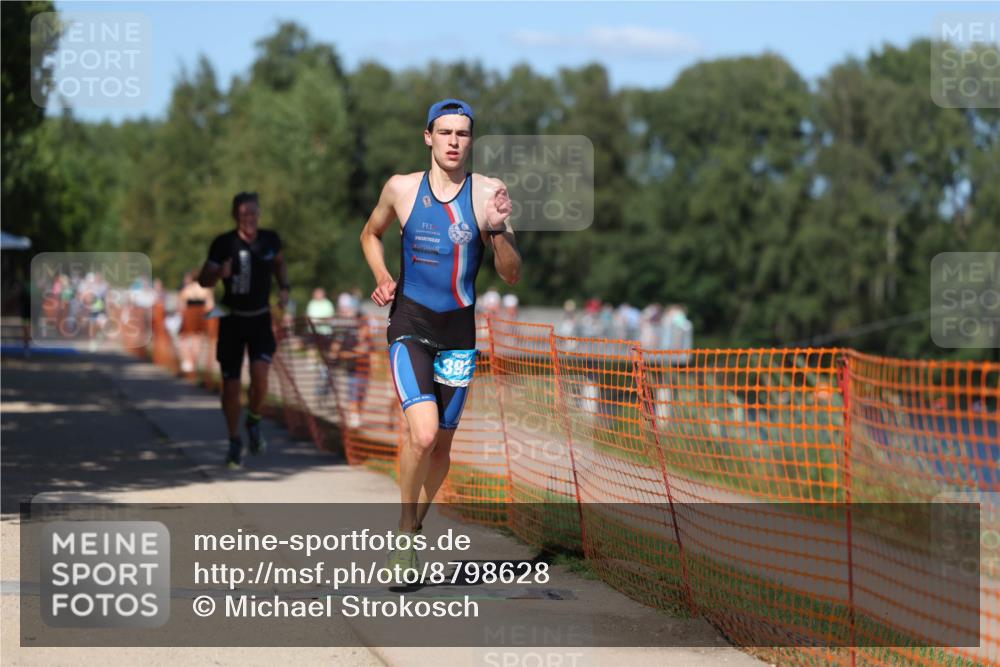 07.09.2025 - 19. Norderstedt Triathlon Michael Strokosch http://msf.ph/oto/8798628 07.09.2025 14:46:12 Laufen 392, 989, 991 meine-sportfotos.de