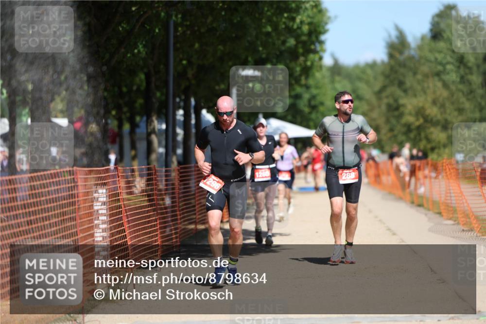07.09.2025 - 19. Norderstedt Triathlon Michael Strokosch http://msf.ph/oto/8798634 07.09.2025 13:05:55 Laufen 288, 293, 1237, 1260, 1296 meine-sportfotos.de