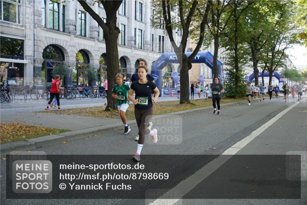 07.09.2025 - BARMER Alsterlauf Yannick Fuchs http://msf.ph/oto/8798669 07.09.2025 11:46:39 Laufen 1126, 1202, 8472 meine-sportfotos.de