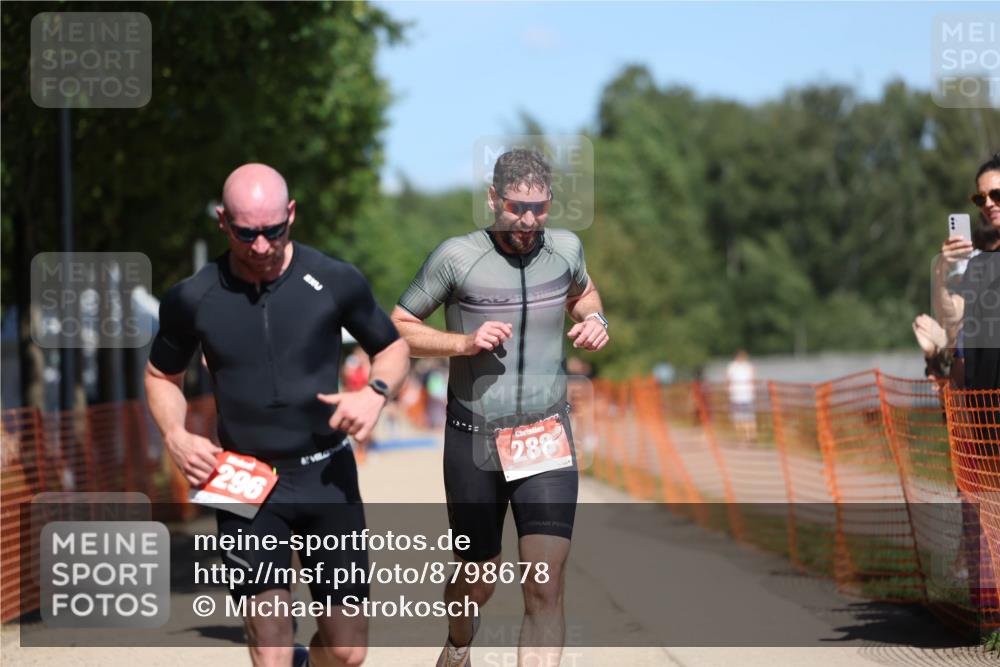 07.09.2025 - 19. Norderstedt Triathlon Michael Strokosch http://msf.ph/oto/8798678 07.09.2025 13:05:57 Laufen 288, 293, 1260, 1296 meine-sportfotos.de