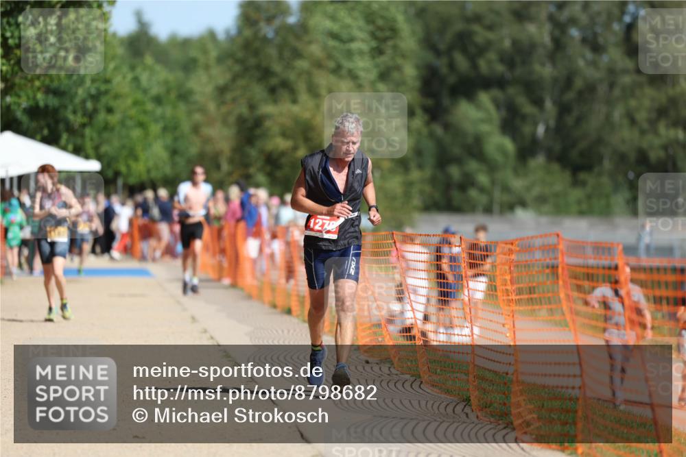 07.09.2025 - 19. Norderstedt Triathlon Michael Strokosch http://msf.ph/oto/8798682 07.09.2025 11:58:16 Laufen 1279 meine-sportfotos.de