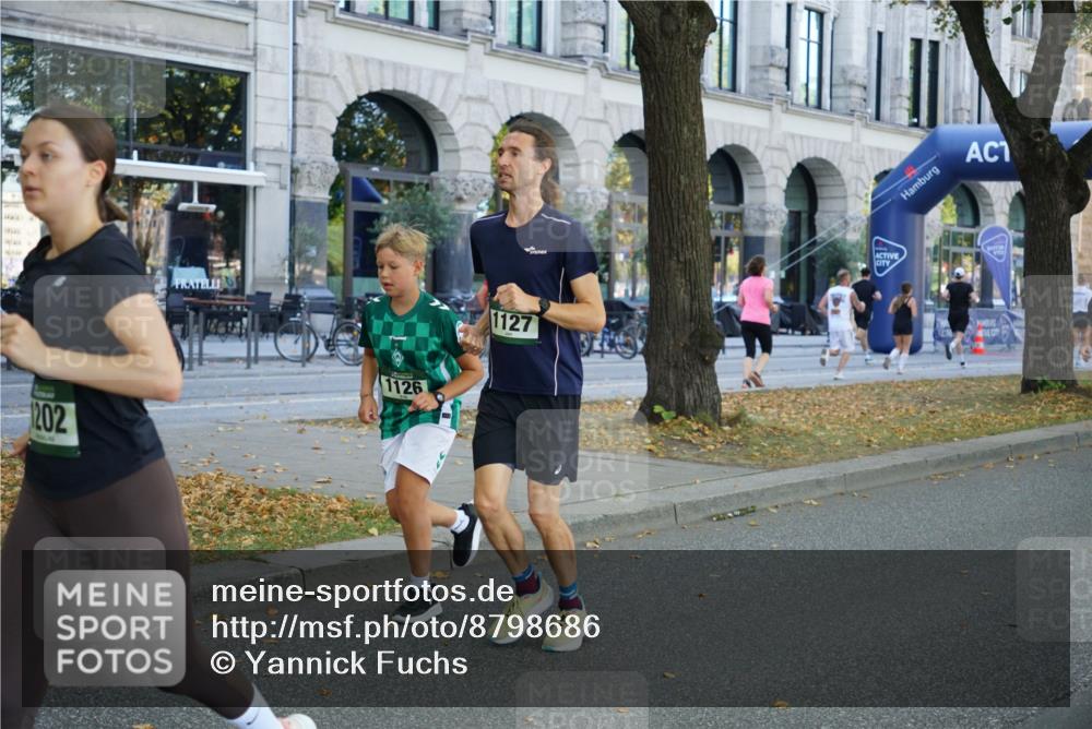 07.09.2025 - BARMER Alsterlauf Yannick Fuchs http://msf.ph/oto/8798686 07.09.2025 11:46:40 Laufen 1202, 1126, 1127 meine-sportfotos.de