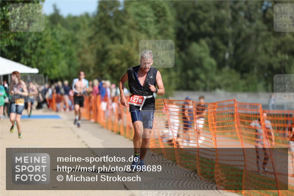 07.09.2025 - 19. Norderstedt Triathlon Michael Strokosch http://msf.ph/oto/8798689 07.09.2025 11:58:16 Laufen 1279 meine-sportfotos.de