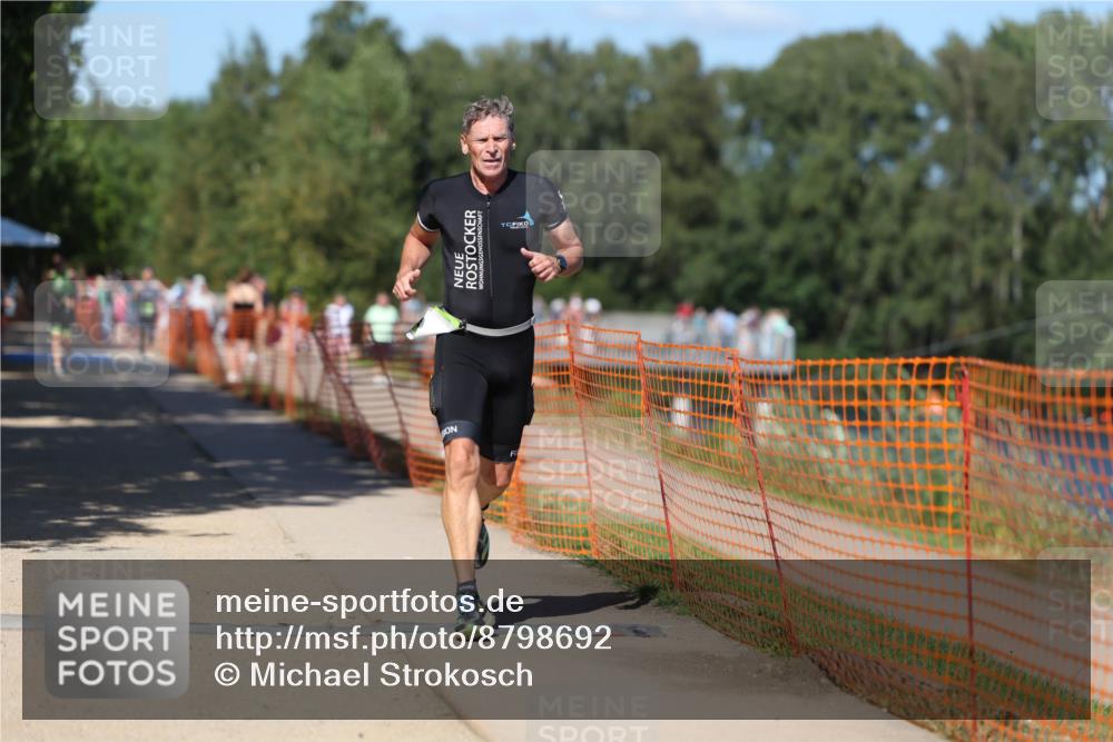 07.09.2025 - 19. Norderstedt Triathlon Michael Strokosch http://msf.ph/oto/8798692 07.09.2025 14:46:14 Laufen 392, 989 meine-sportfotos.de
