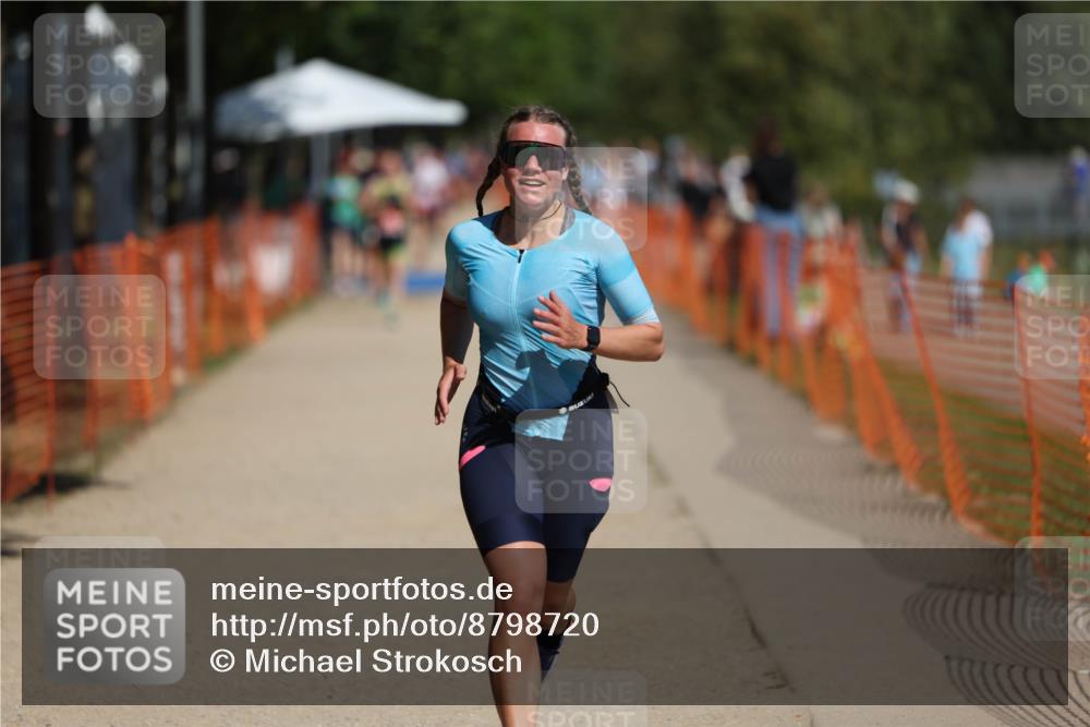 07.09.2025 - 19. Norderstedt Triathlon Michael Strokosch http://msf.ph/oto/8798720 07.09.2025 12:25:58 Laufen 699 meine-sportfotos.de