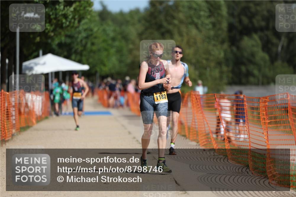 07.09.2025 - 19. Norderstedt Triathlon Michael Strokosch http://msf.ph/oto/8798746 07.09.2025 11:58:23 Laufen 185, 1172, 1182, 1279 meine-sportfotos.de
