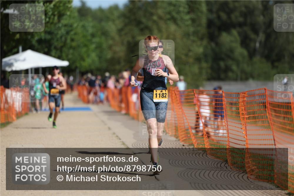 07.09.2025 - 19. Norderstedt Triathlon Michael Strokosch http://msf.ph/oto/8798750 07.09.2025 11:58:23 Laufen 185, 1172, 1182, 1279 meine-sportfotos.de