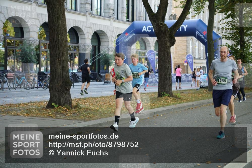 07.09.2025 - BARMER Alsterlauf Yannick Fuchs http://msf.ph/oto/8798752 07.09.2025 11:46:46 Laufen 100, 1038, 1255, 324 meine-sportfotos.de