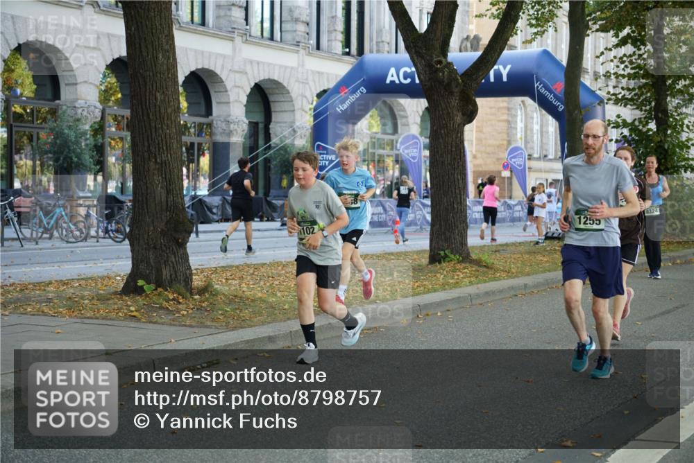 07.09.2025 - BARMER Alsterlauf Yannick Fuchs http://msf.ph/oto/8798757 07.09.2025 11:46:46 Laufen 102, 2822, 10, 8324, 1255 meine-sportfotos.de