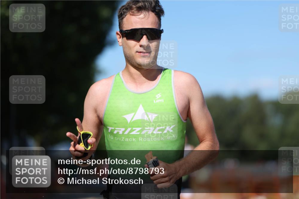 07.09.2025 - 19. Norderstedt Triathlon Michael Strokosch http://msf.ph/oto/8798793 07.09.2025 14:46:28 Laufen 992, 1007 meine-sportfotos.de