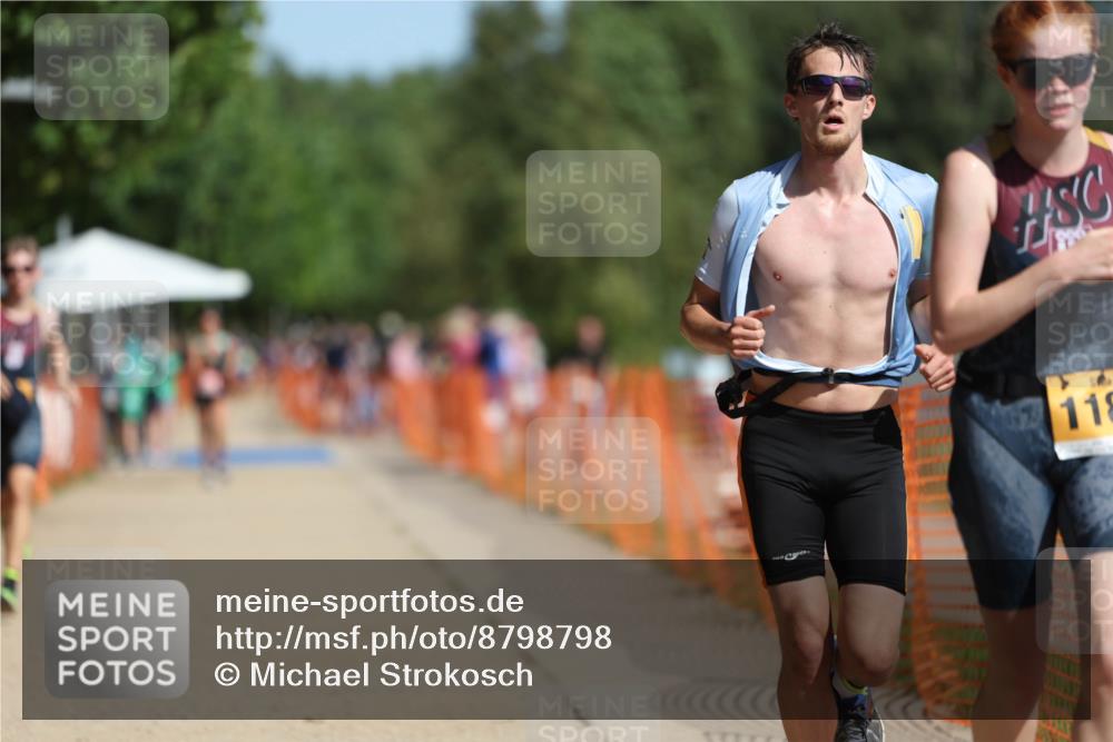 07.09.2025 - 19. Norderstedt Triathlon Michael Strokosch http://msf.ph/oto/8798798 07.09.2025 11:58:26 Laufen 185, 1172, 1182 meine-sportfotos.de