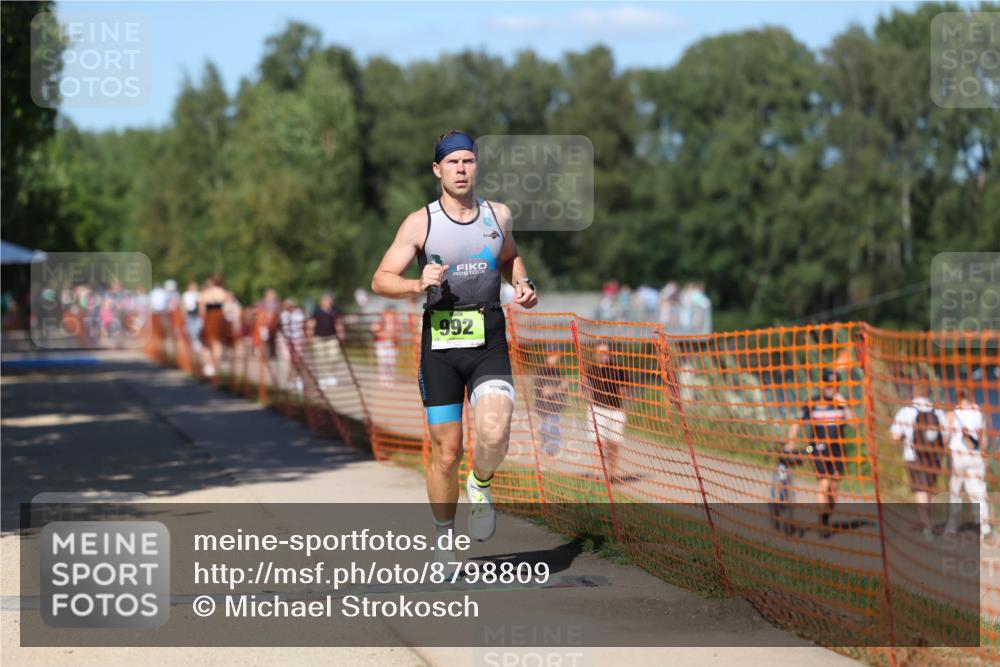 07.09.2025 - 19. Norderstedt Triathlon Michael Strokosch http://msf.ph/oto/8798809 07.09.2025 14:46:30 Laufen 992, 1007 meine-sportfotos.de