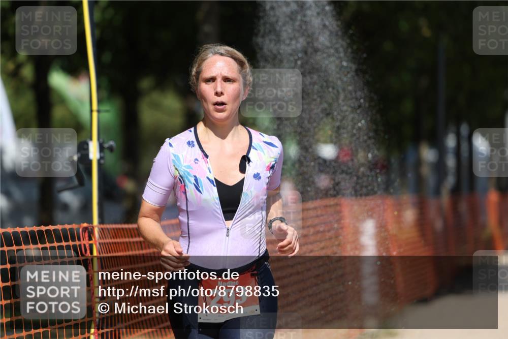 07.09.2025 - 19. Norderstedt Triathlon Michael Strokosch http://msf.ph/oto/8798835 07.09.2025 13:06:04 Laufen 293, 811, 1216, 1260 meine-sportfotos.de