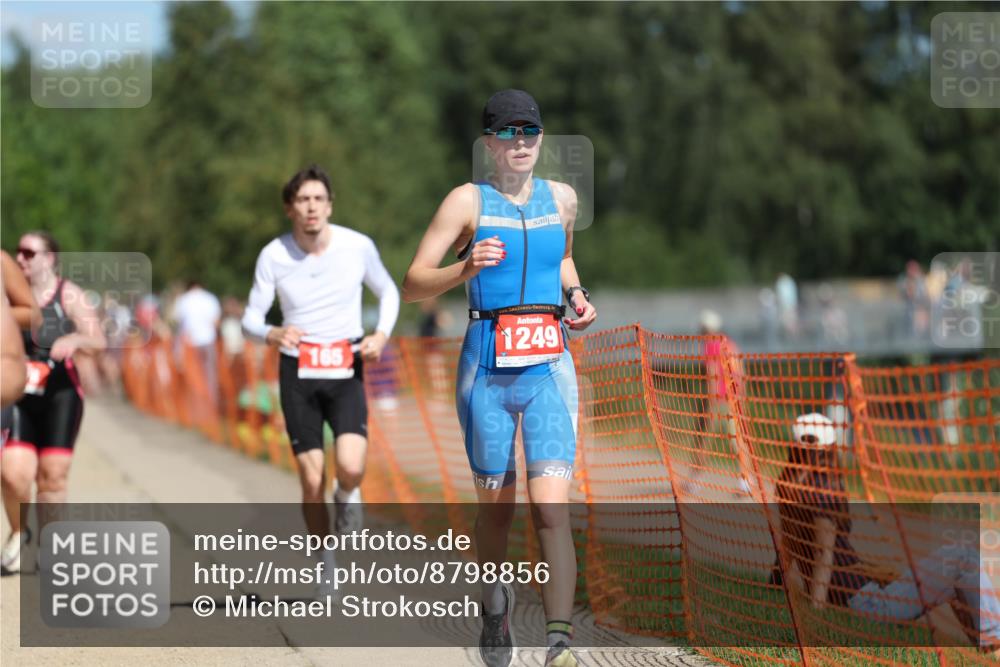 07.09.2025 - 19. Norderstedt Triathlon Michael Strokosch http://msf.ph/oto/8798856 07.09.2025 12:28:30 Laufen 165, 278, 1197, 1249, 1348, 1365 meine-sportfotos.de