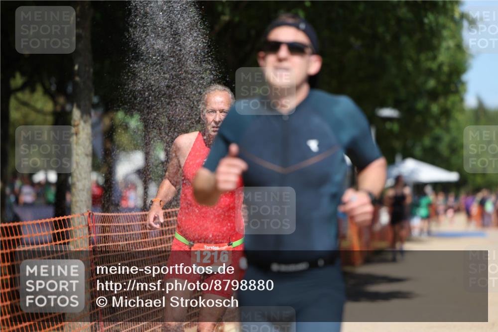 07.09.2025 - 19. Norderstedt Triathlon Michael Strokosch http://msf.ph/oto/8798880 07.09.2025 13:06:11 Laufen 811, 1216, 1366 meine-sportfotos.de