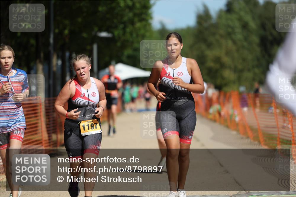 07.09.2025 - 19. Norderstedt Triathlon Michael Strokosch http://msf.ph/oto/8798897 07.09.2025 12:28:34 Laufen 165, 278, 736, 1197, 1249, 1348, 1365 meine-sportfotos.de