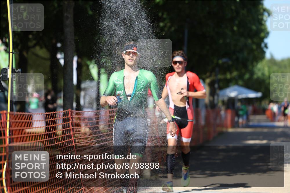 07.09.2025 - 19. Norderstedt Triathlon Michael Strokosch http://msf.ph/oto/8798898 07.09.2025 14:46:54 Laufen 974, 1016 meine-sportfotos.de
