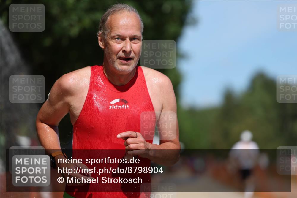 07.09.2025 - 19. Norderstedt Triathlon Michael Strokosch http://msf.ph/oto/8798904 07.09.2025 13:06:13 Laufen 272, 811, 1216, 1366 meine-sportfotos.de