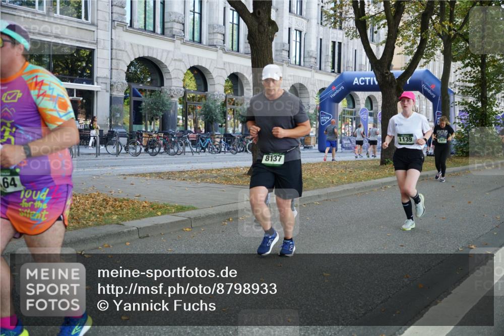 07.09.2025 - BARMER Alsterlauf Yannick Fuchs http://msf.ph/oto/8798933 07.09.2025 11:47:00 Laufen 64, 8137, 1139, 2951 meine-sportfotos.de