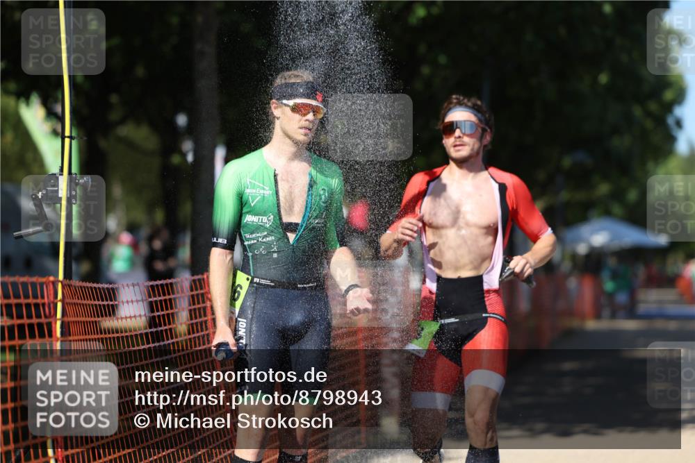 07.09.2025 - 19. Norderstedt Triathlon Michael Strokosch http://msf.ph/oto/8798943 07.09.2025 14:46:56 Laufen 974, 1016 meine-sportfotos.de