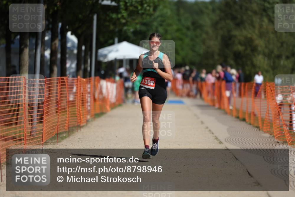 07.09.2025 - 19. Norderstedt Triathlon Michael Strokosch http://msf.ph/oto/8798946 07.09.2025 11:58:40 Laufen 1308 meine-sportfotos.de