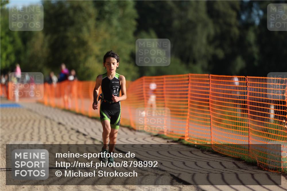 07.09.2025 - 19. Norderstedt Triathlon Michael Strokosch http://msf.ph/oto/8798992 07.09.2025 09:11:58 Laufen 44 meine-sportfotos.de