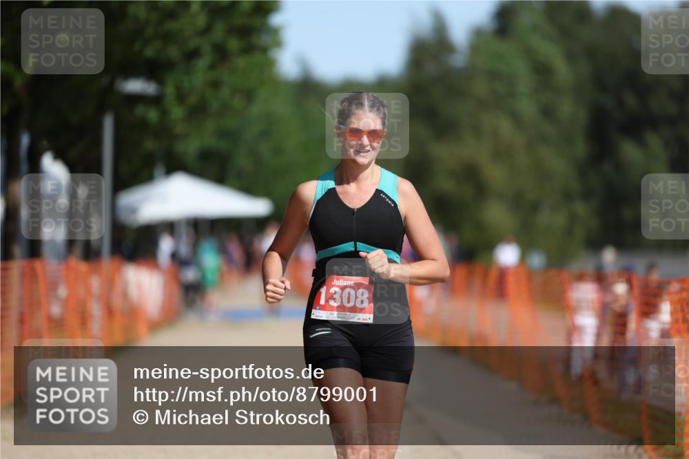 07.09.2025 - 19. Norderstedt Triathlon Michael Strokosch http://msf.ph/oto/8799001 07.09.2025 11:58:43 Laufen 1308 meine-sportfotos.de