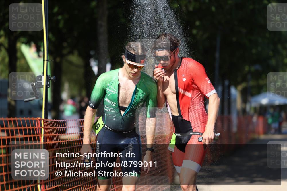 07.09.2025 - 19. Norderstedt Triathlon Michael Strokosch http://msf.ph/oto/8799011 07.09.2025 14:46:58 Laufen 974, 1016 meine-sportfotos.de