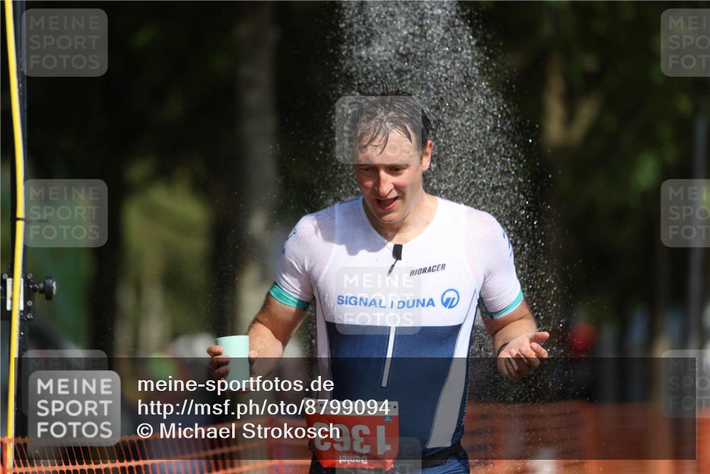 07.09.2025 - 19. Norderstedt Triathlon Michael Strokosch http://msf.ph/oto/8799094 07.09.2025 11:59:01 Laufen 1363 meine-sportfotos.de