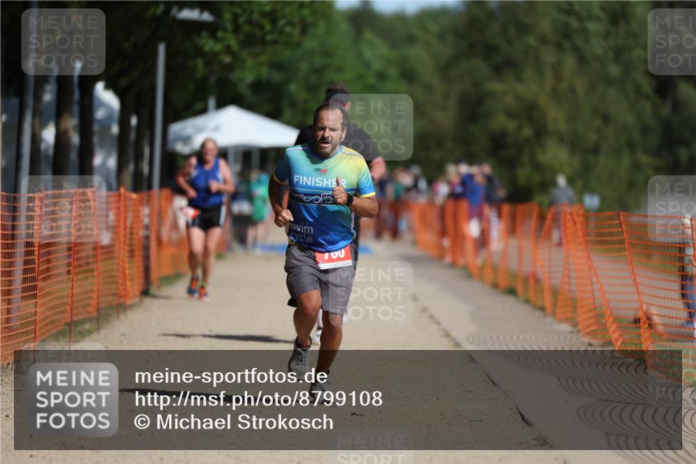 07.09.2025 - 19. Norderstedt Triathlon Michael Strokosch http://msf.ph/oto/8799108 07.09.2025 11:59:10 Laufen 281, 760 meine-sportfotos.de