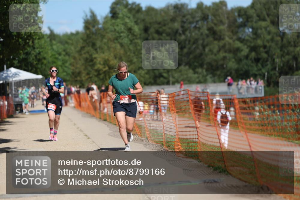 07.09.2025 - 19. Norderstedt Triathlon Michael Strokosch http://msf.ph/oto/8799166 07.09.2025 13:06:35 Laufen 283, 305, 1283 meine-sportfotos.de
