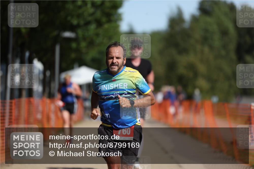 07.09.2025 - 19. Norderstedt Triathlon Michael Strokosch http://msf.ph/oto/8799169 07.09.2025 11:59:12 Laufen 229, 281, 760 meine-sportfotos.de