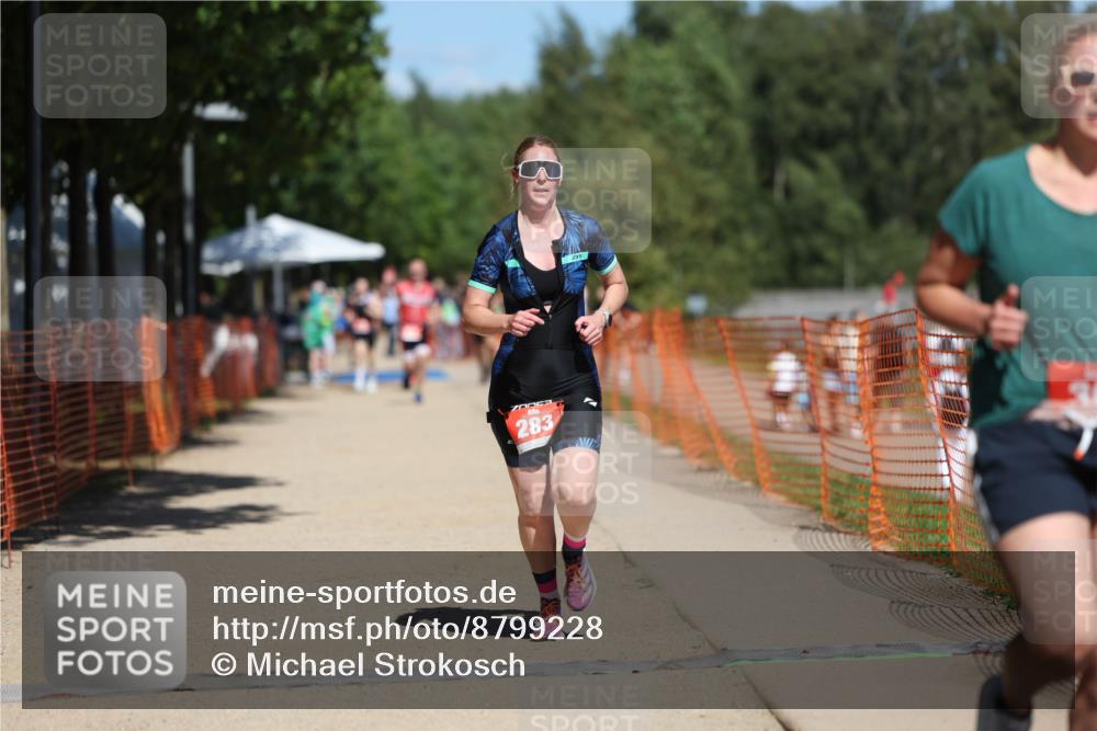 07.09.2025 - 19. Norderstedt Triathlon Michael Strokosch http://msf.ph/oto/8799228 07.09.2025 13:06:39 Laufen 283, 305 meine-sportfotos.de