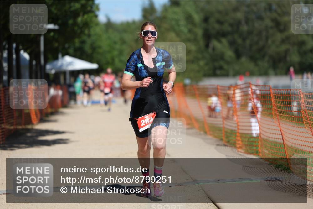 07.09.2025 - 19. Norderstedt Triathlon Michael Strokosch http://msf.ph/oto/8799251 07.09.2025 13:06:39 Laufen 283, 305 meine-sportfotos.de