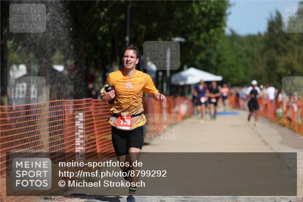 07.09.2025 - 19. Norderstedt Triathlon Michael Strokosch http://msf.ph/oto/8799292 07.09.2025 12:29:07 Laufen 149, 155 meine-sportfotos.de
