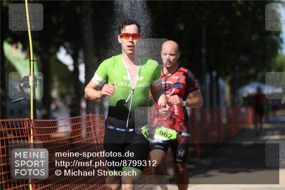 07.09.2025 - 19. Norderstedt Triathlon Michael Strokosch http://msf.ph/oto/8799312 07.09.2025 14:47:37 Laufen 962, 983, 984, 1004 meine-sportfotos.de