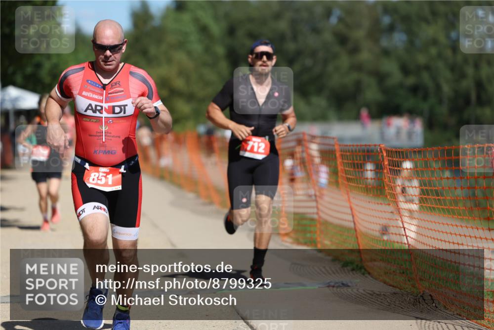 07.09.2025 - 19. Norderstedt Triathlon Michael Strokosch http://msf.ph/oto/8799325 07.09.2025 13:06:52 Laufen 175, 712, 851, 1374 meine-sportfotos.de