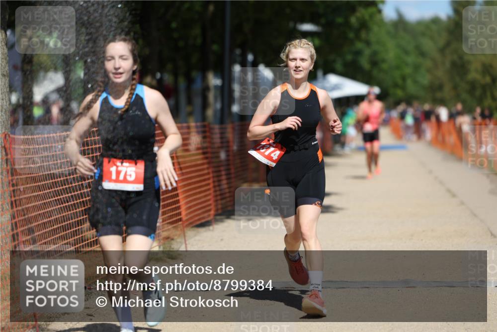07.09.2025 - 19. Norderstedt Triathlon Michael Strokosch http://msf.ph/oto/8799384 07.09.2025 13:06:56 Laufen 175, 712, 798, 851, 1374 meine-sportfotos.de
