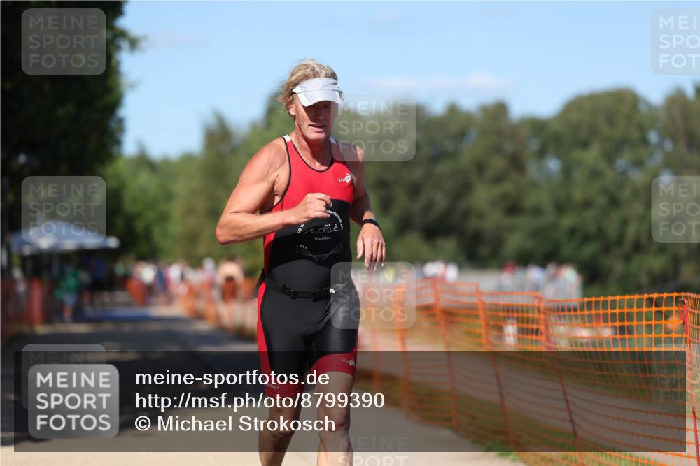 07.09.2025 - 19. Norderstedt Triathlon Michael Strokosch http://msf.ph/oto/8799390 07.09.2025 14:47:45 Laufen 984 meine-sportfotos.de