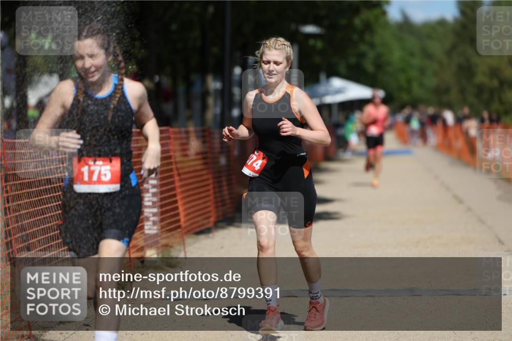 07.09.2025 - 19. Norderstedt Triathlon Michael Strokosch http://msf.ph/oto/8799391 07.09.2025 13:06:56 Laufen 175, 712, 798, 851, 1374 meine-sportfotos.de