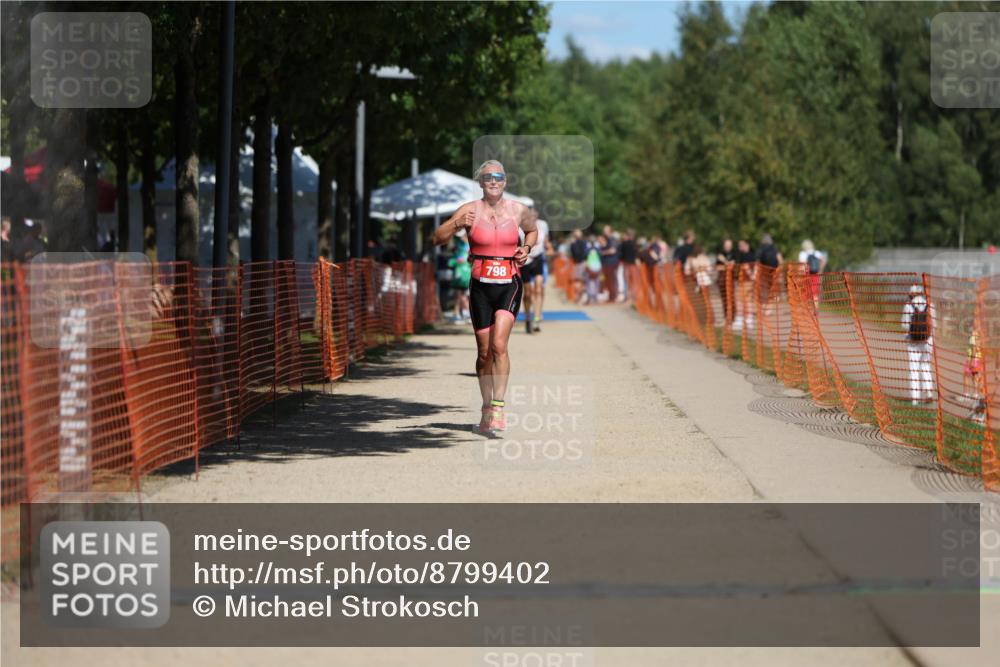 07.09.2025 - 19. Norderstedt Triathlon Michael Strokosch http://msf.ph/oto/8799402 07.09.2025 13:07:00 Laufen 175, 798, 1374 meine-sportfotos.de